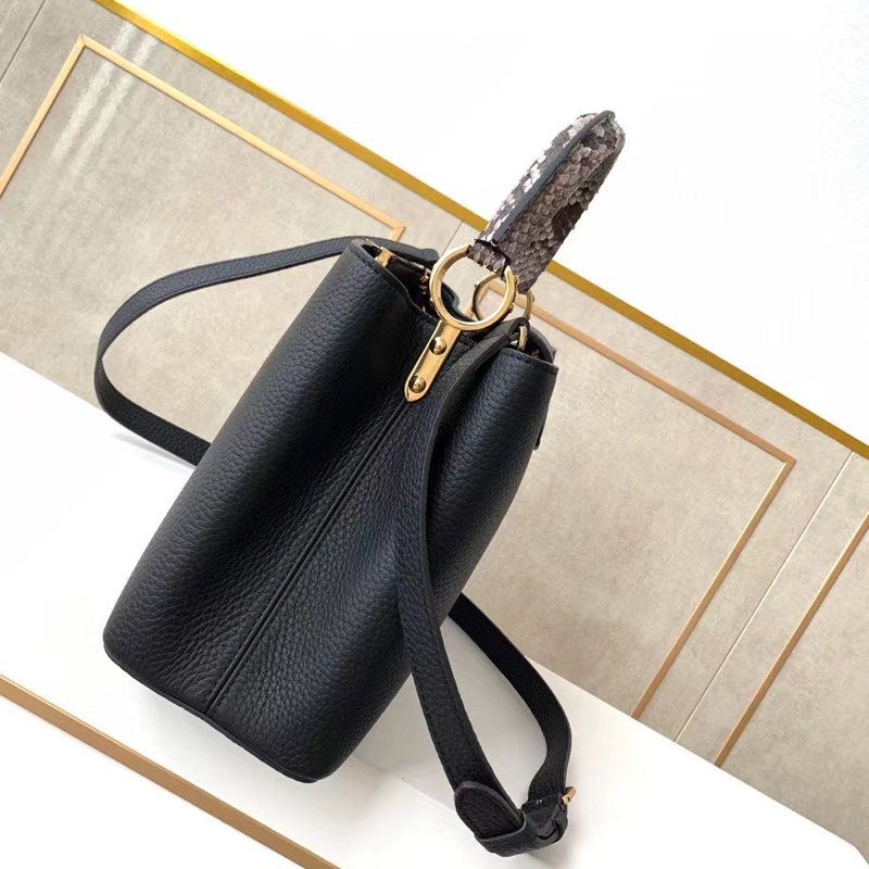 Louis Vuitton CAPUCINES MM  Handbag N92800 Black